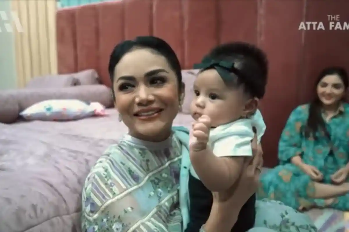 Ashanty dan Krisdayanti Kompak Ajak Main Ameena, Anak Aurel Justru Lakukan Hal Tak Terduga