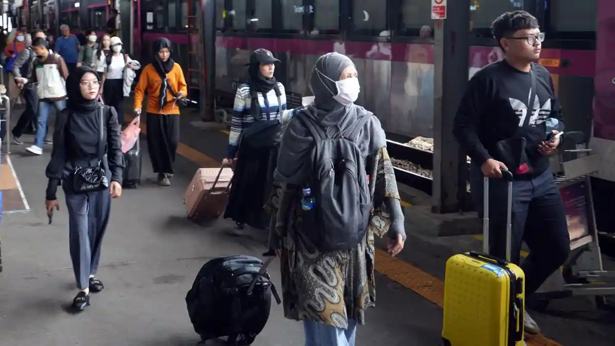 Daop 4 Semarang Layani 823.190 Penumpang selama 18 Hari Libur Nataru, Terbanyak di Stasiun Tawang