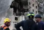 Rudal Rusia Hantam Apartemen di Kampung Halaman Zelensky