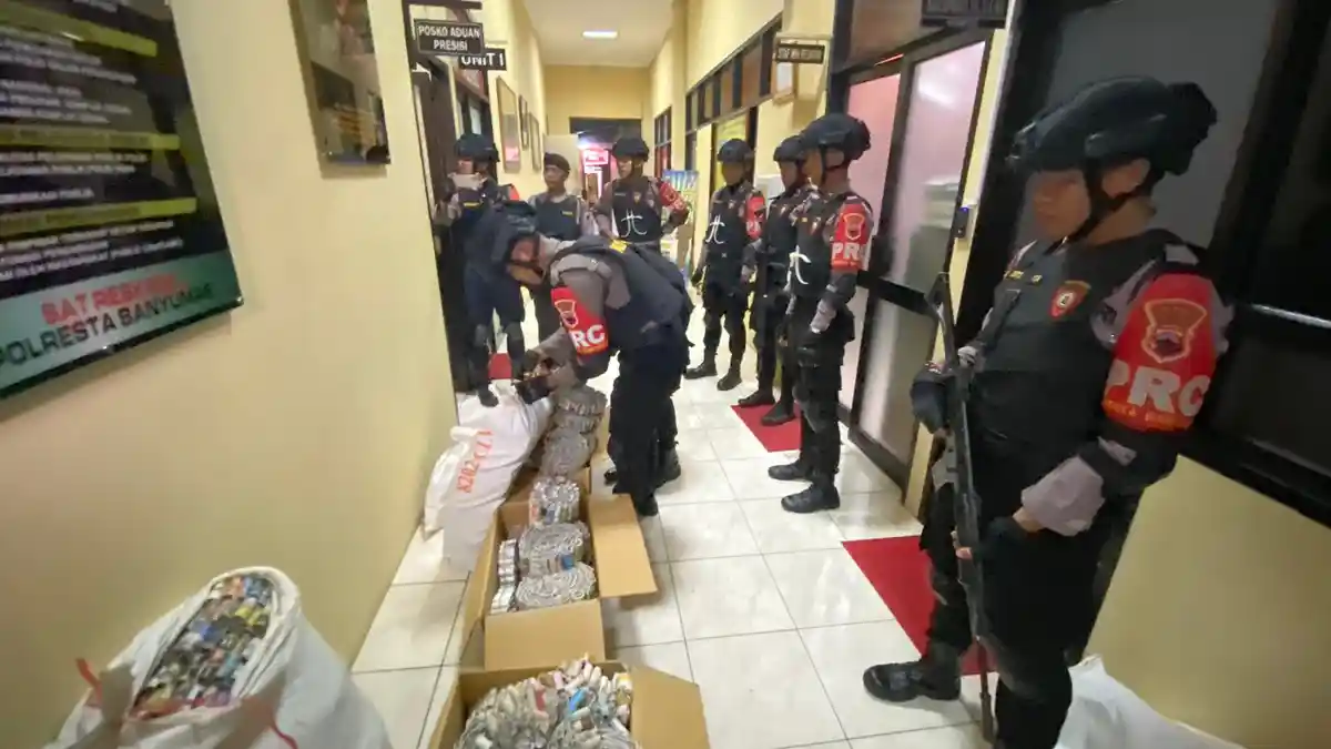 Ramadan, Ribuan Mercon Rentengan Siap Edar di Banyumas Disita, Pelaku Terancam 12 Tahun Bui