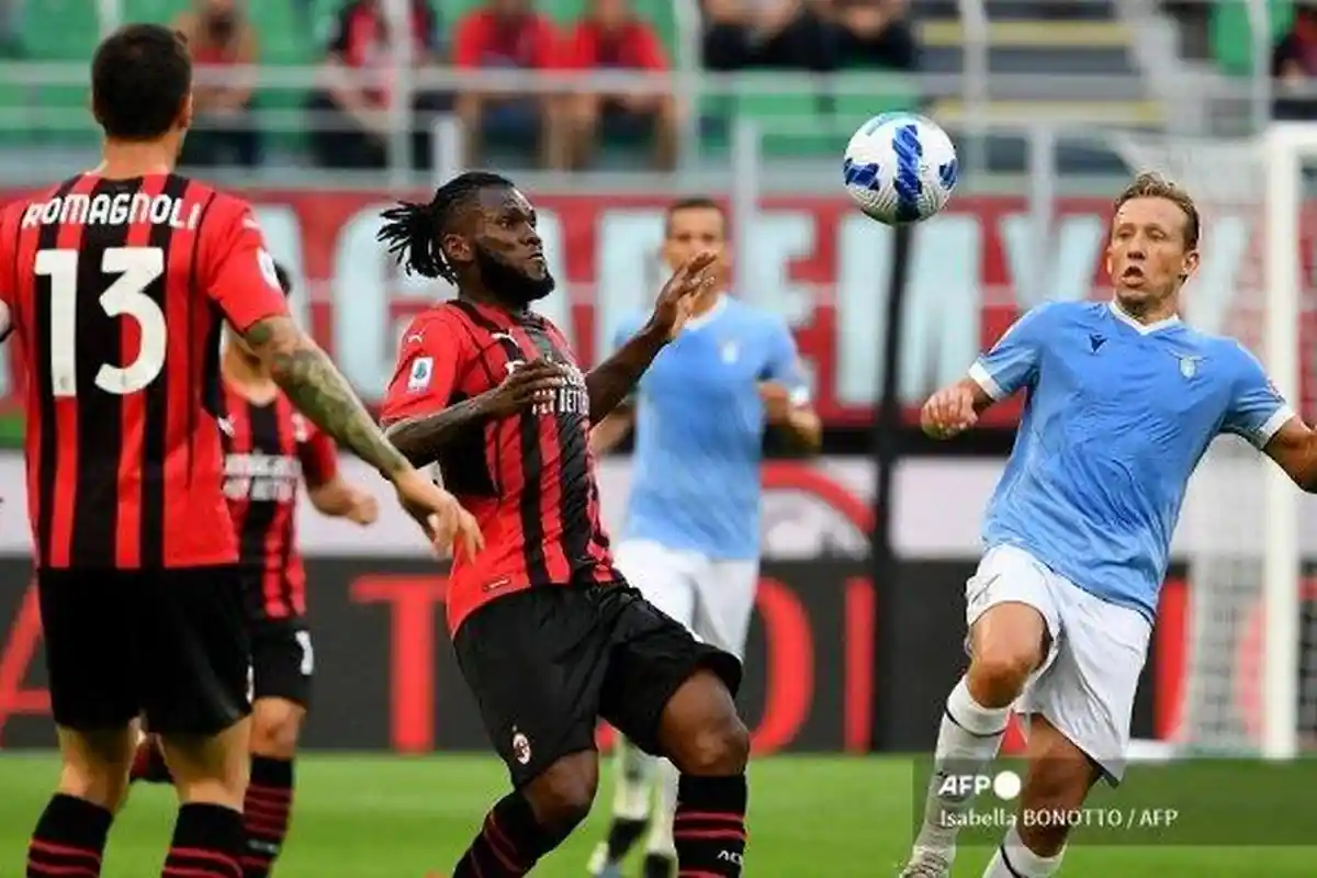 Barcelona Boyong Franck Kessie Gelandang AC Milan Dengan Bursa Bebas Transfer