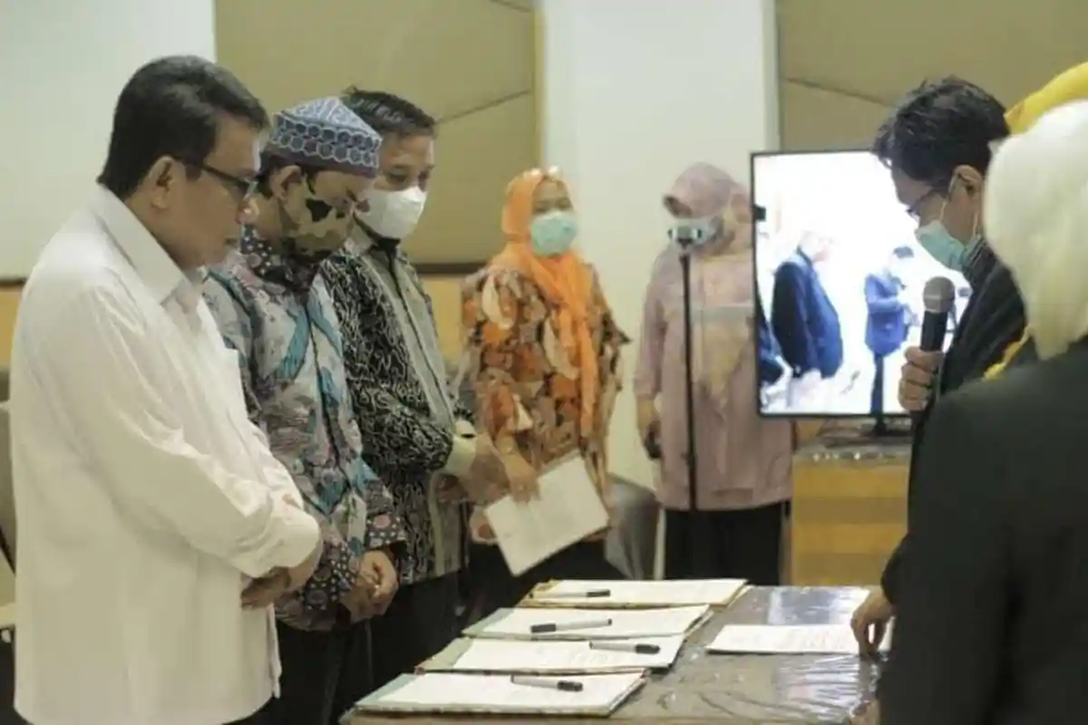 Muammar Bakry Lantik 3 Pejabat Baru Lingkup FSH UIN Alauddin, Begini Pesannya