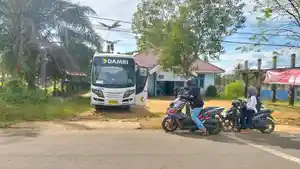 20260417-bus-damri-di-KTT.jpg