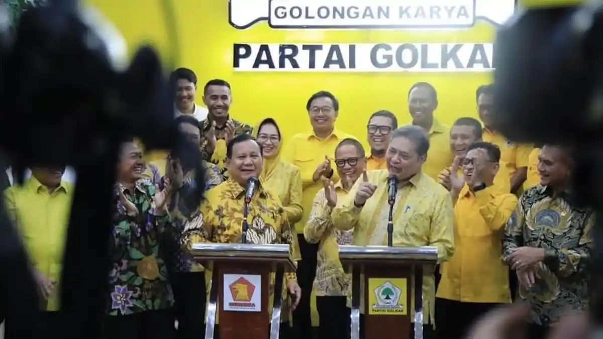 Momen Airin Curi Perhatian saat Dampingi Ketum Golkar Terima Kunjungan Prabowo, Tampak Paling Cantik
