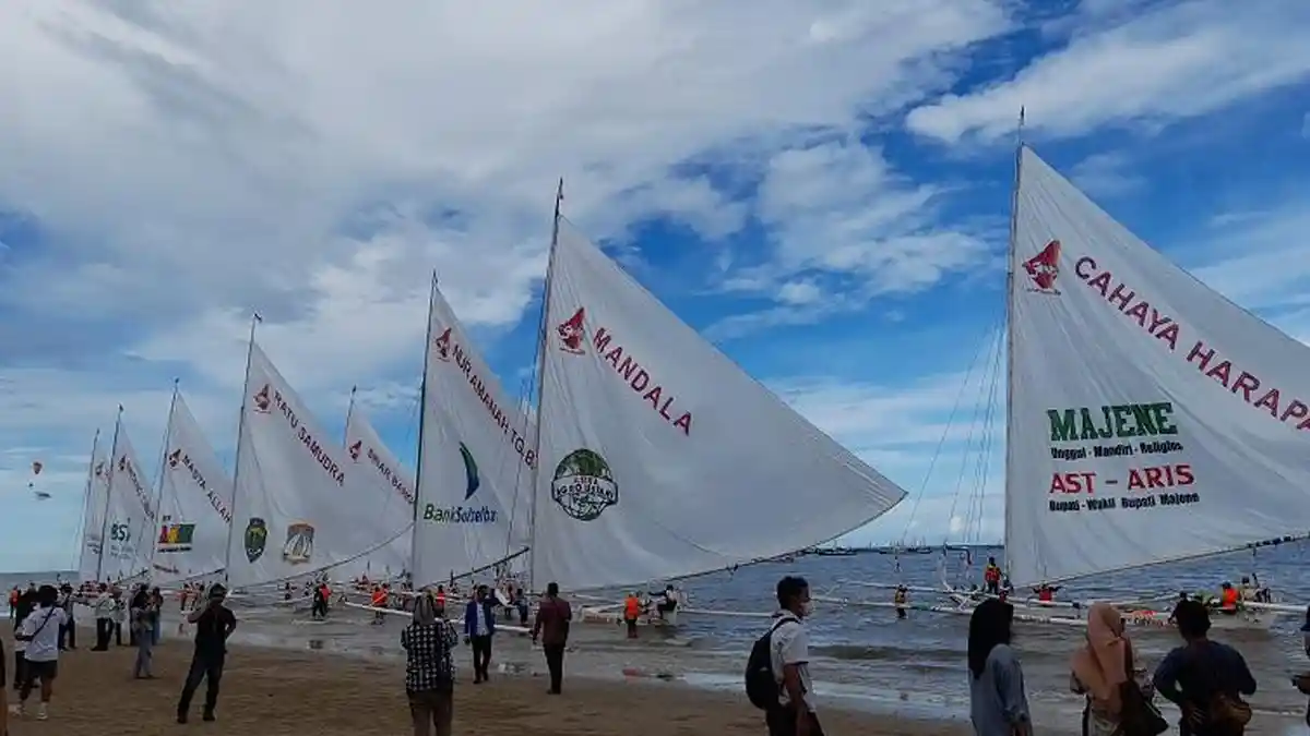 Hari Ini Lomba Segitiga Sandeq di Balikpapan, dari Pantai Manggar ke BSB Tempuh Jarak 20 KM