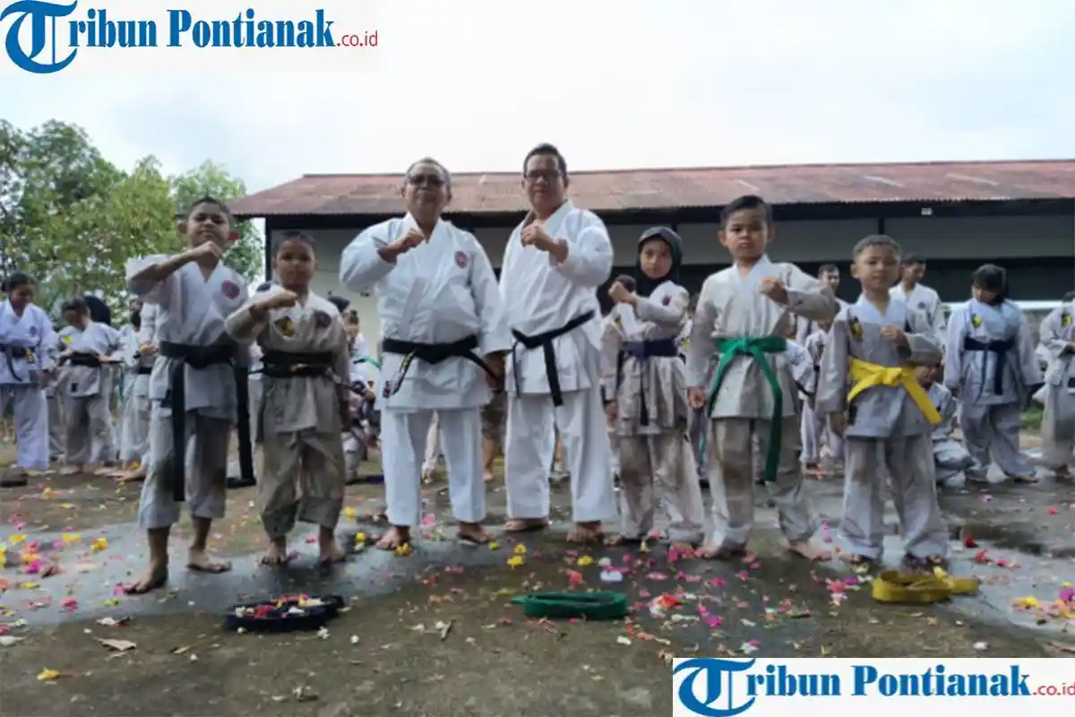 TRADISI Kenaikan Sabuk INKANAS Pontianak, Widodo: Ini Simbol Perjuangan dan Tekad Atlet