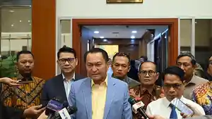 Ketua-Komisi-XII-DPR-RI-Bambang-Patijaya-Senayan.jpg