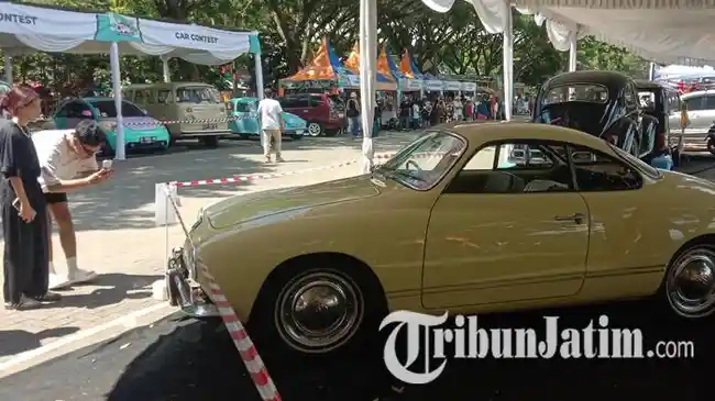 mobil-VW-Karmann-Ghia-yang-hadir-langsung-memeriahkan-event-nasional-VW-0341-Jilid-Tiga.jpg
