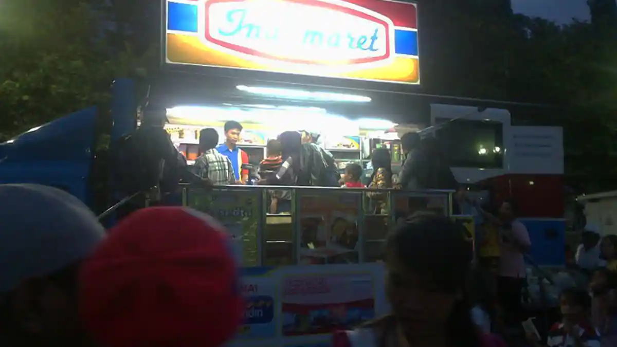 Indomaret Tempatkan Lima Toko Berjalan di Monas