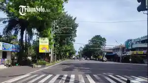 Cuaca-cerah-berawan-di-Simpang-Faroka-Solo-1.jpg
