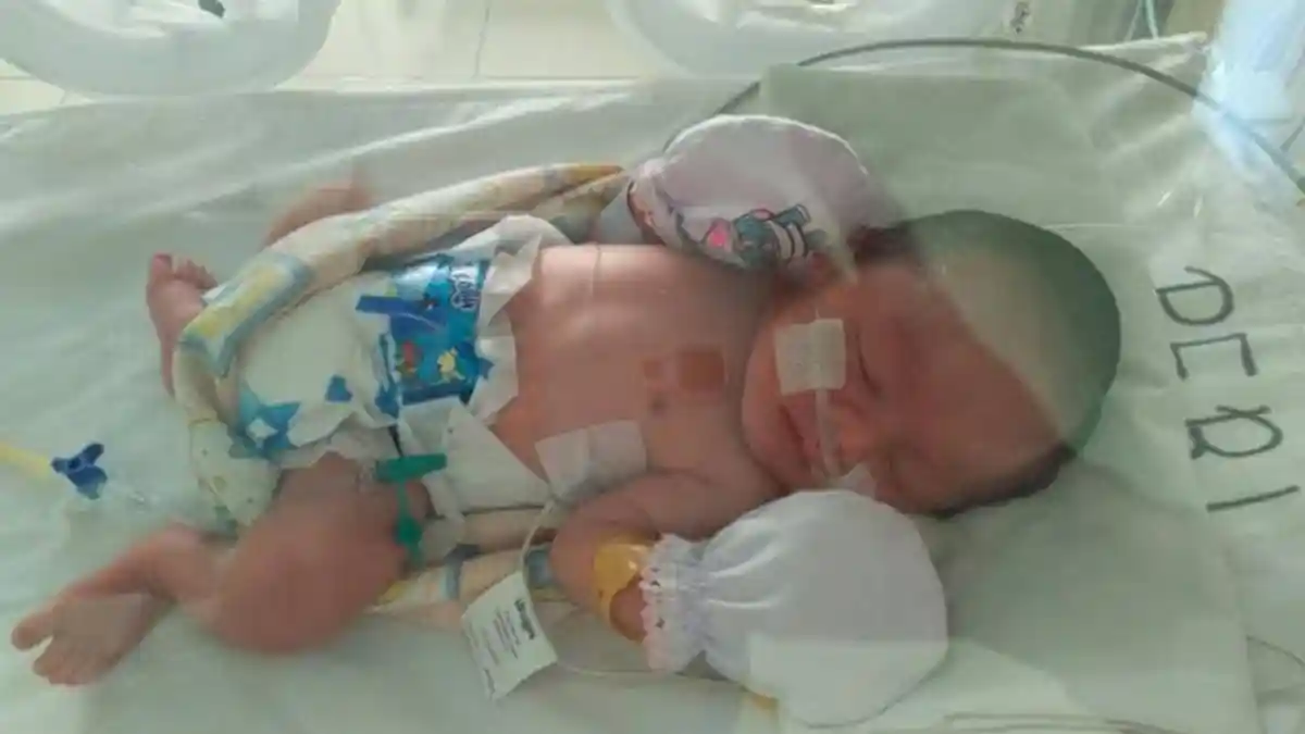 Banyak yang Ingin Mengadopsi Bayi Prematur yang Ditemukan di Tempat Pembuangan Sampah