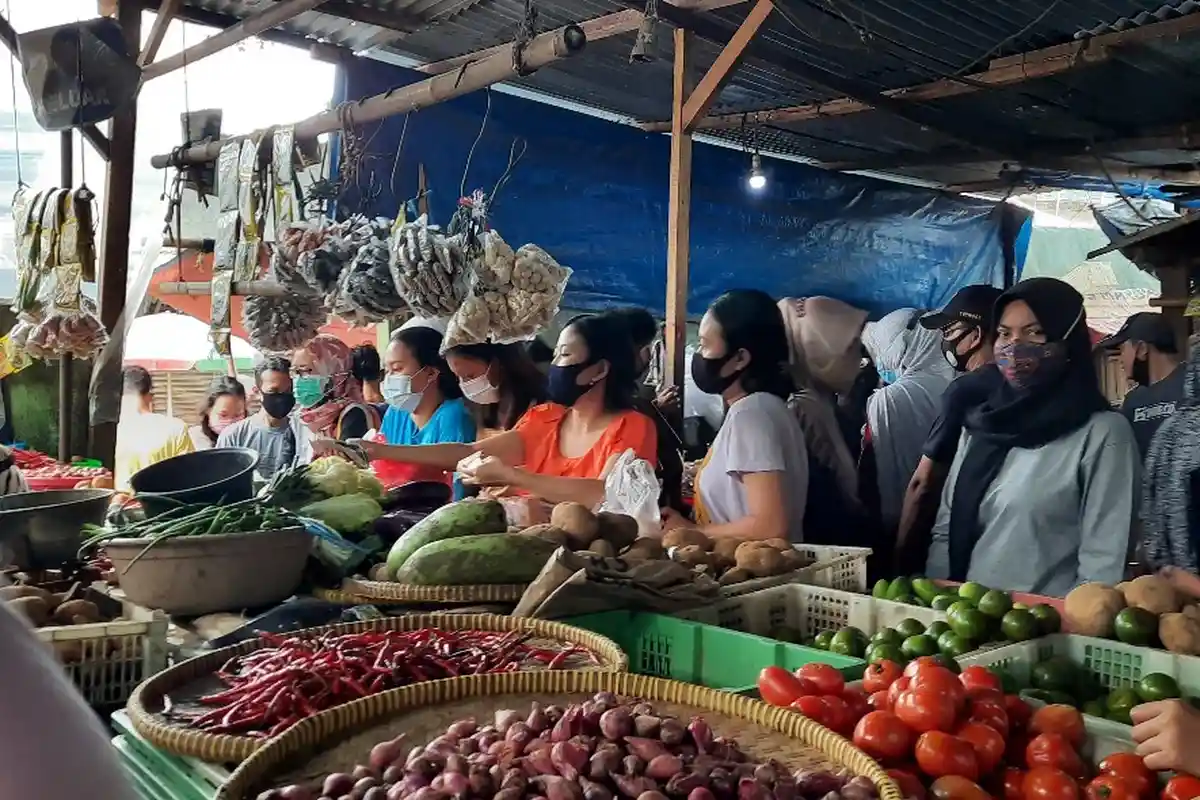Daftar Harga Kebutuhan Pokok yang Naik Menjelang Lebaran 2021, Harga Daging Ayam dan Cabai Meroket