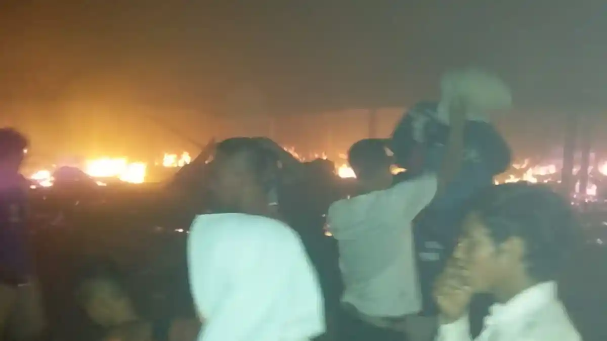 Ratusan Kios TPO Monza di Kota Tanjungbalai Terbakar, Warga Teriak Minta Turun Hujan