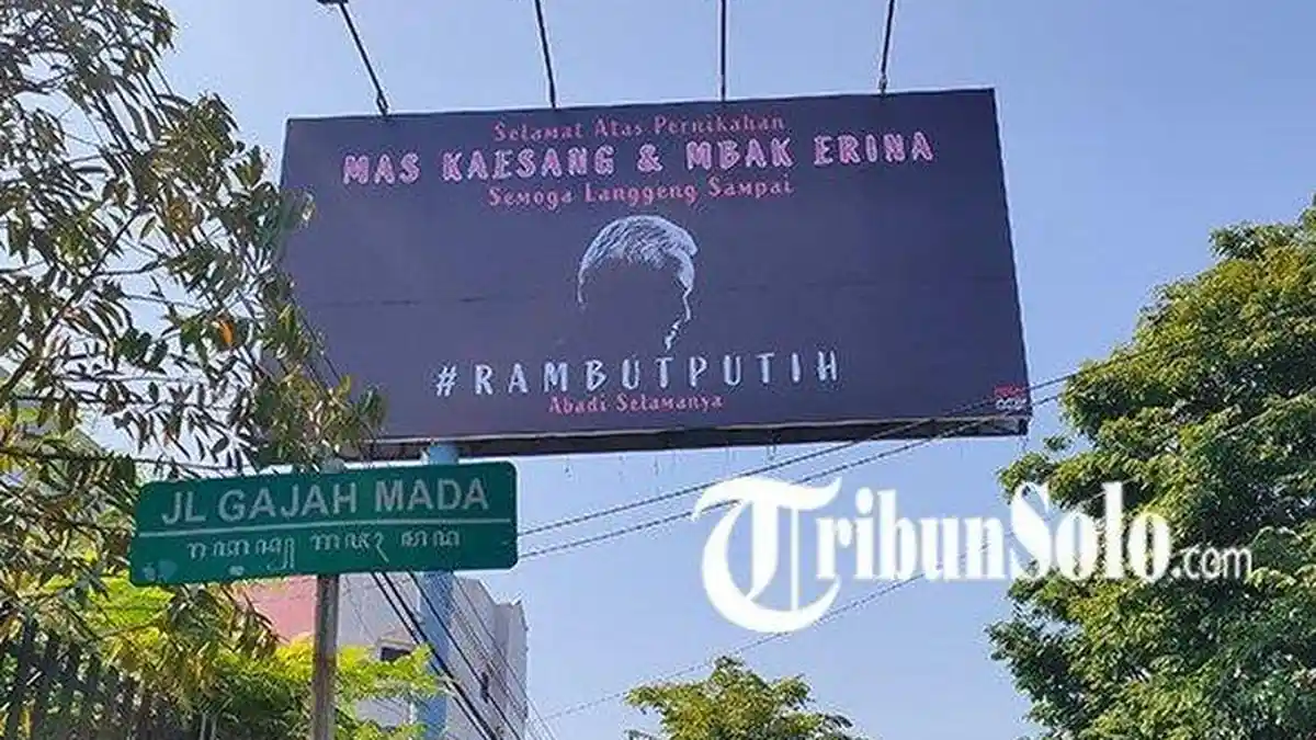 Muncul Billboard Ucapan Selamat Pernikahan Kaesang-Erina, Ada Rambut Putih Mirip Ganjar Pranowo