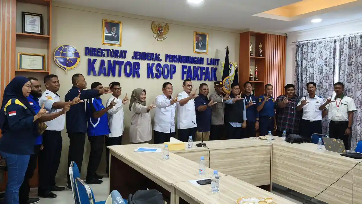 Pastikan Kelancaran Arus Nataru, KSOP Fakfak Dirikan Posko Terpadu di Pelabuhan