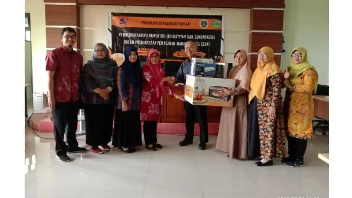 Tim Dosen UAD Olah Mocaf Sebagai Pangan Lokal Pengganti Terigu