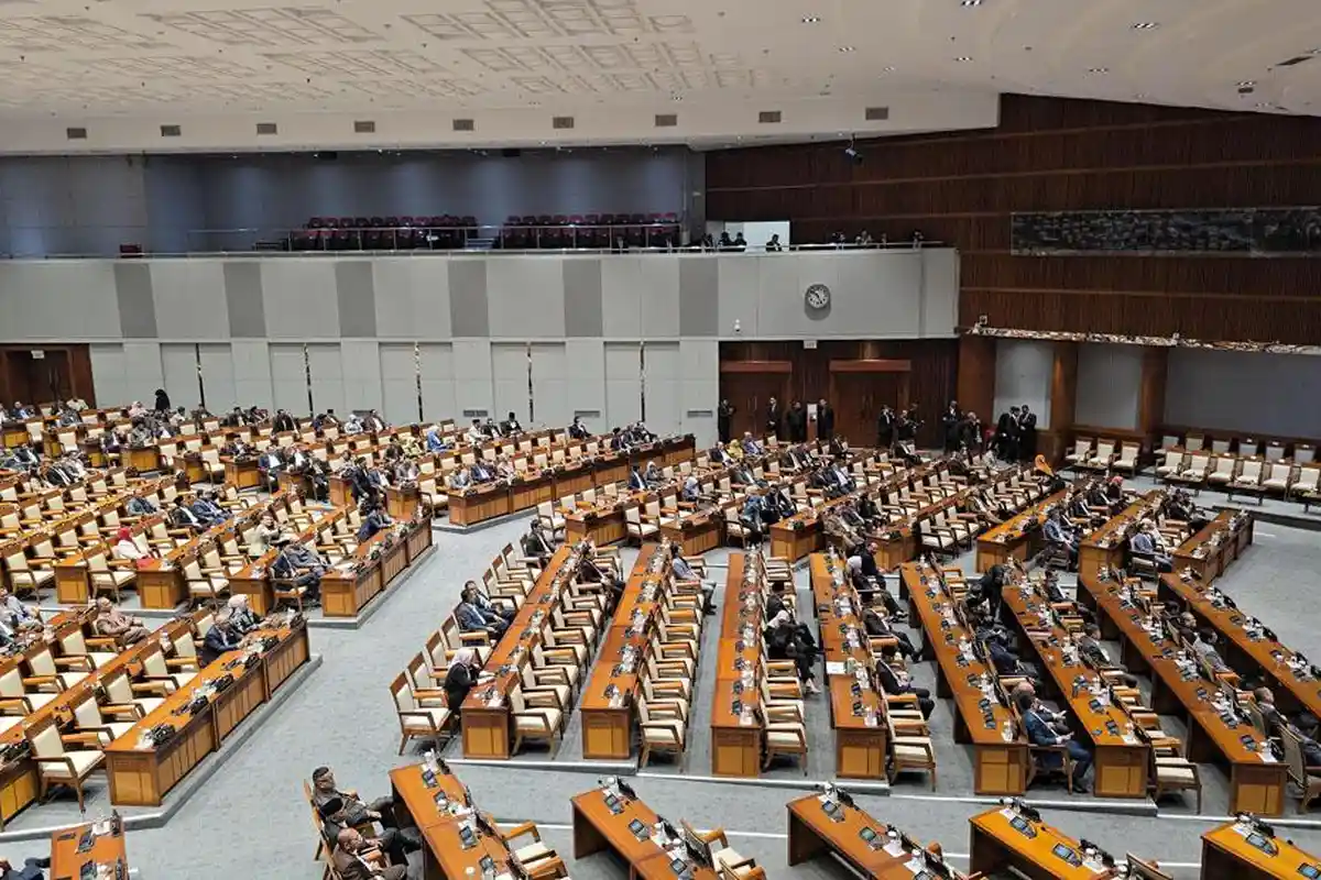 Sah! DPR Ketok Palu KUHAP Baru, Komisi III Klaim Penuhi 'Meaningful Participation'