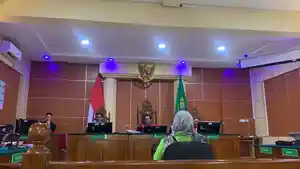 Sidang-Helen-Dian-3.jpg
