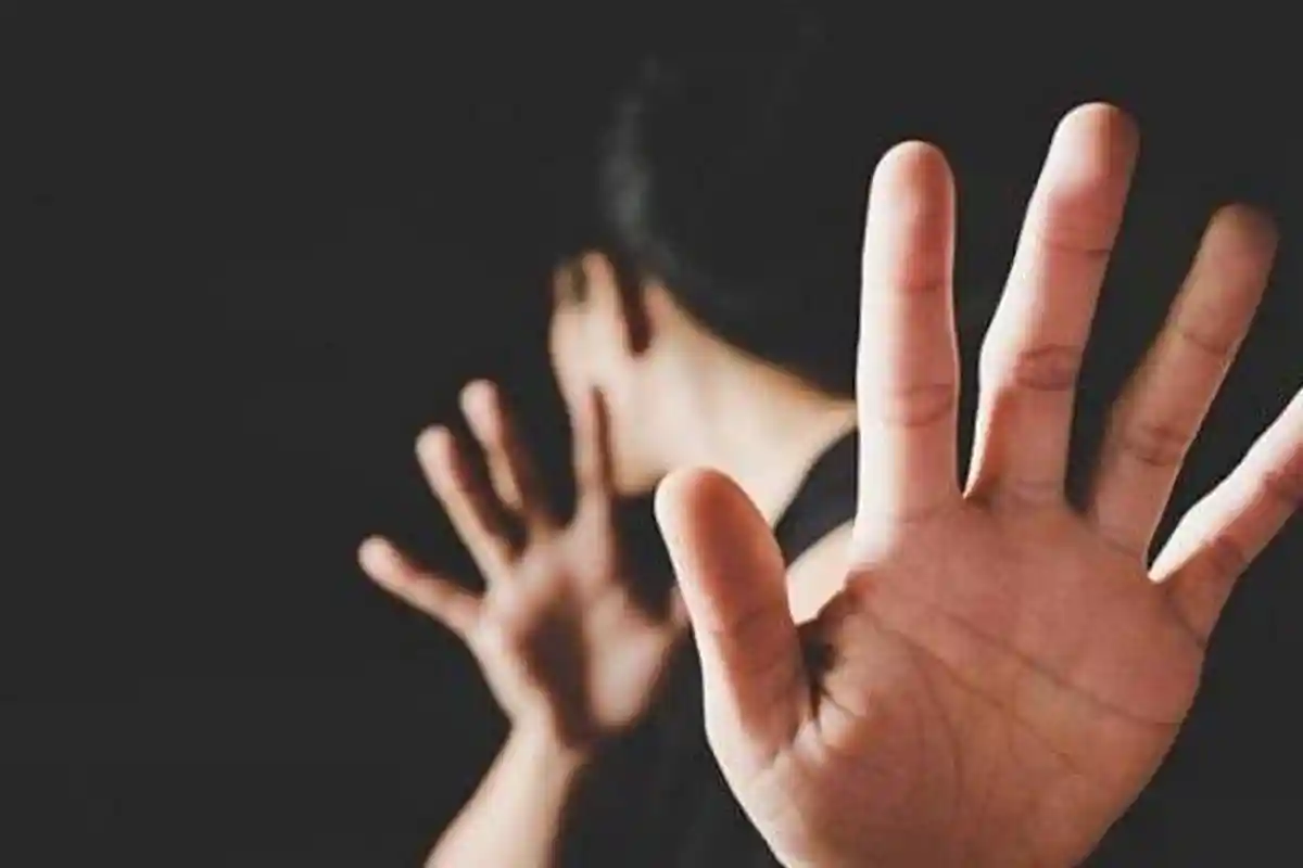 BREAKING NEWS : Diduga Lecehkan Siswa, Oknum Guru SD di Mamuju Dipolisikan