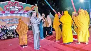 Sandiaga-Uno-Uji-Kelincahan-Mainkan-Kareku-Kandei-dalam-Festival-Rimpu-Mantika.jpg