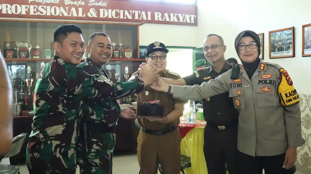 Bersama Forkopimda, Penjabat Wali Kota Payakumbuh Hadiri Syukuran Yonif 131/Braja Sakti
