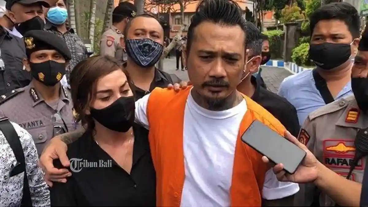 Penjagaan Diperketat Jelang Sidang Offline Jerinx, Digelar Hari Ini 13 Oktober 2020