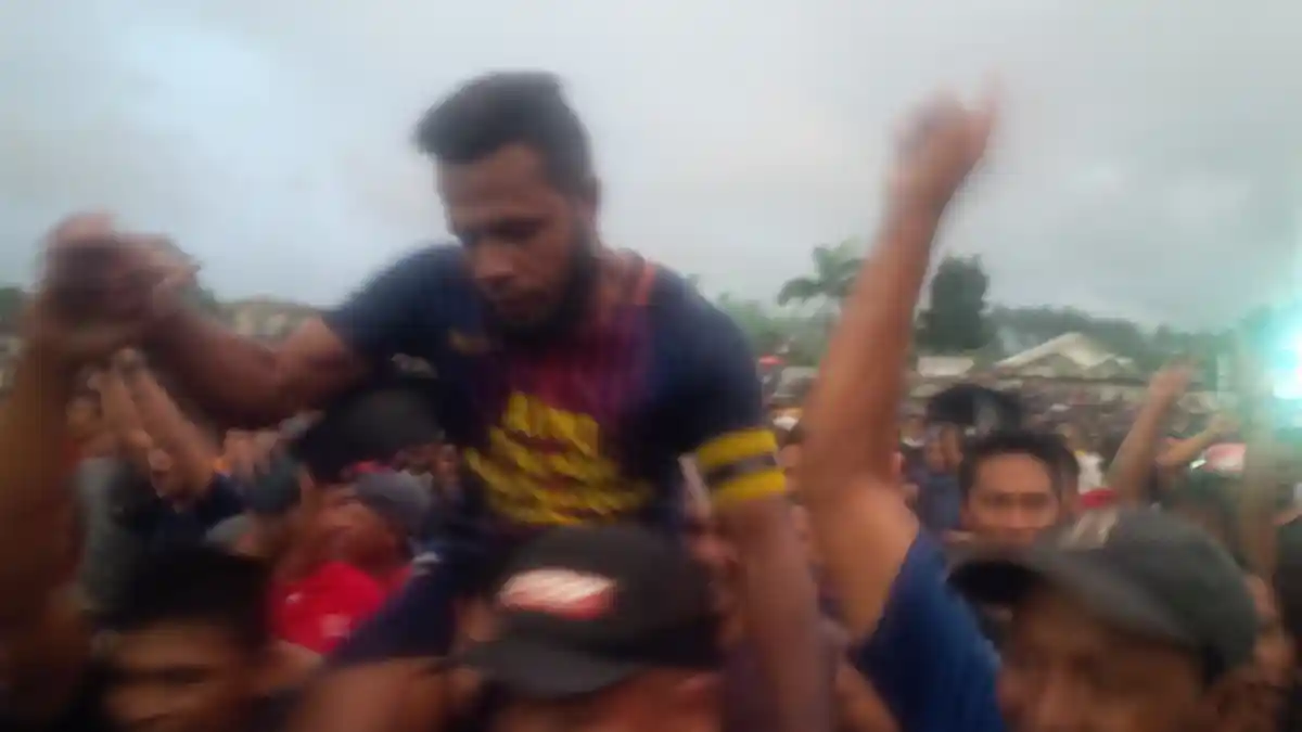 Kotamobagu - Gol Lukas Mandowen Hantar AYMS FC Juara Wali Kota Cup