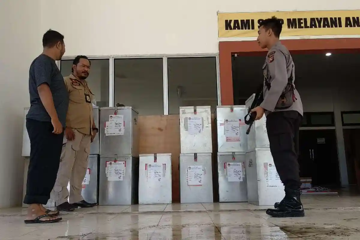 KPU Kayong Utara Pastikan Logistik Sudah Tiba di PPS