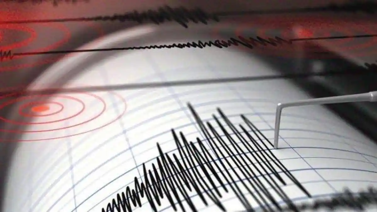 BREAKING NEWS Gempa Bumi Magnitudo 6.3 Terjadi di Gorontalo Kamis 24 Juli 2025
