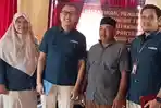 Foto-Bersama-petugas-dari-BPJS-Kesehatan-Meulaboh-dengan-Geuchik.jpg