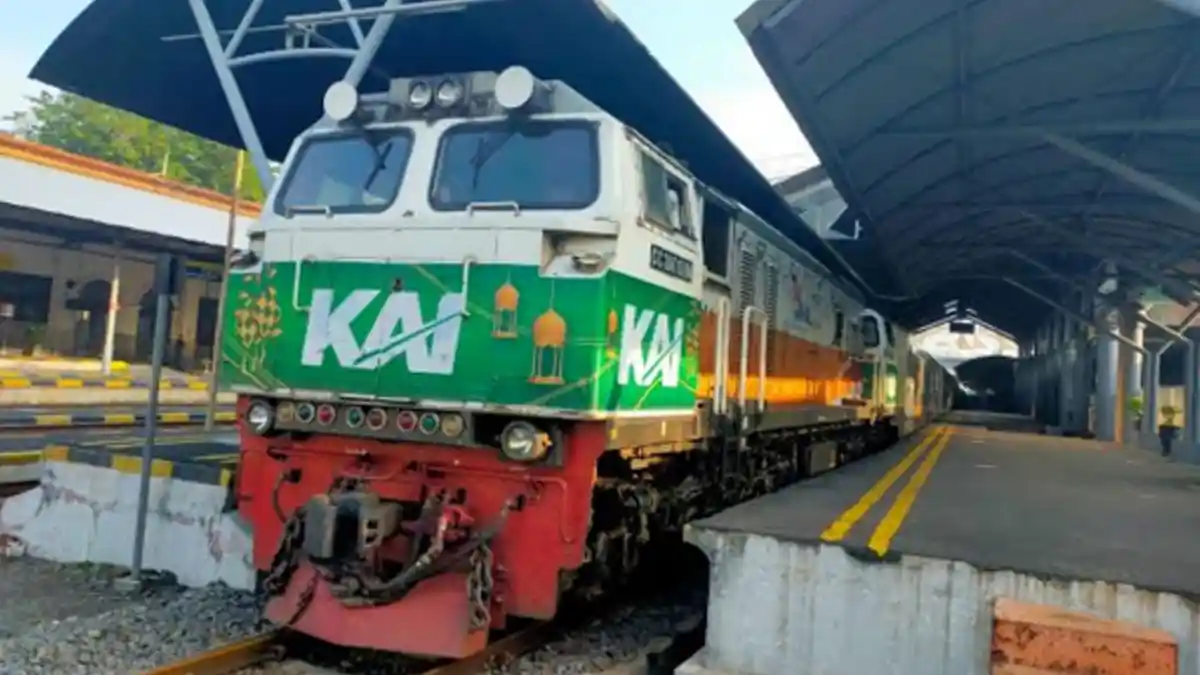 Daftar Kereta Api Jarak Jauh dan KA Lokal PT KAI Daop 8 yang Tetap Beroperasi Momen Larangan Mudik