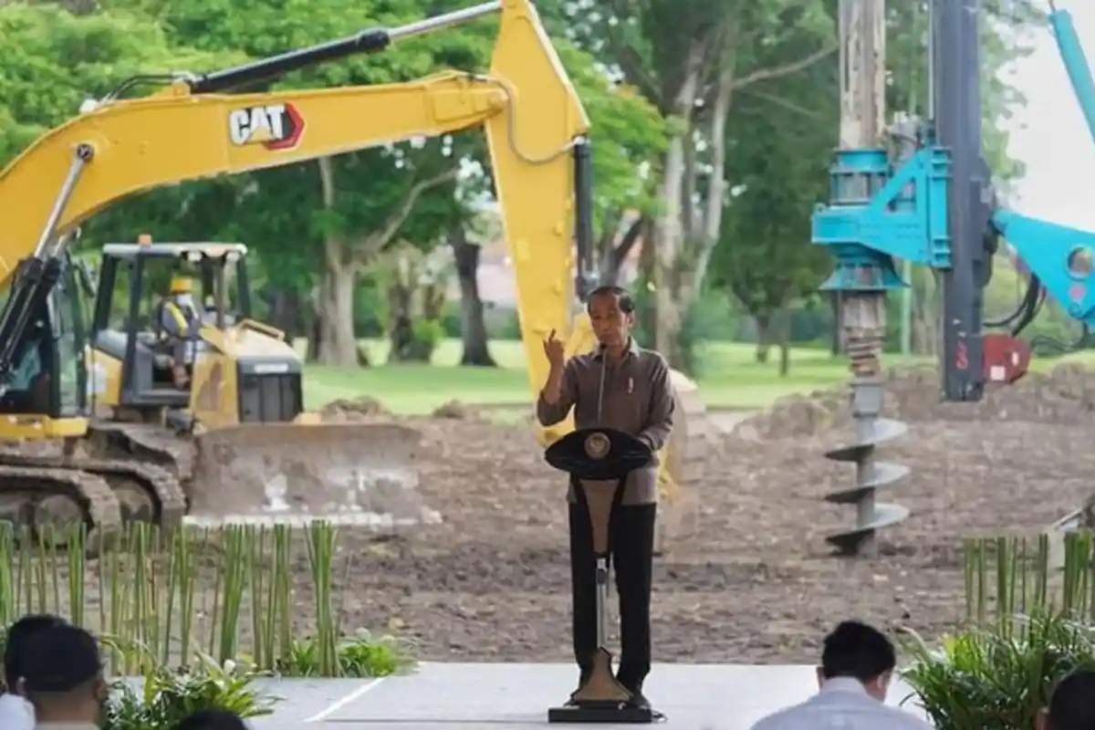 Jokowi di Peletakan Batu Pertama RS Internasional Bali, Minta Hentikan Impor Obat dan Alkes