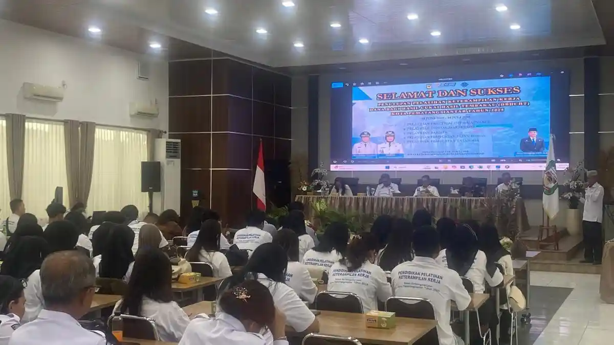 20 Hari Berlalu, Dinas Ketenagakerjaan Siantar Akhiri Pelatihan Kerja kepada Ratusan Milenial