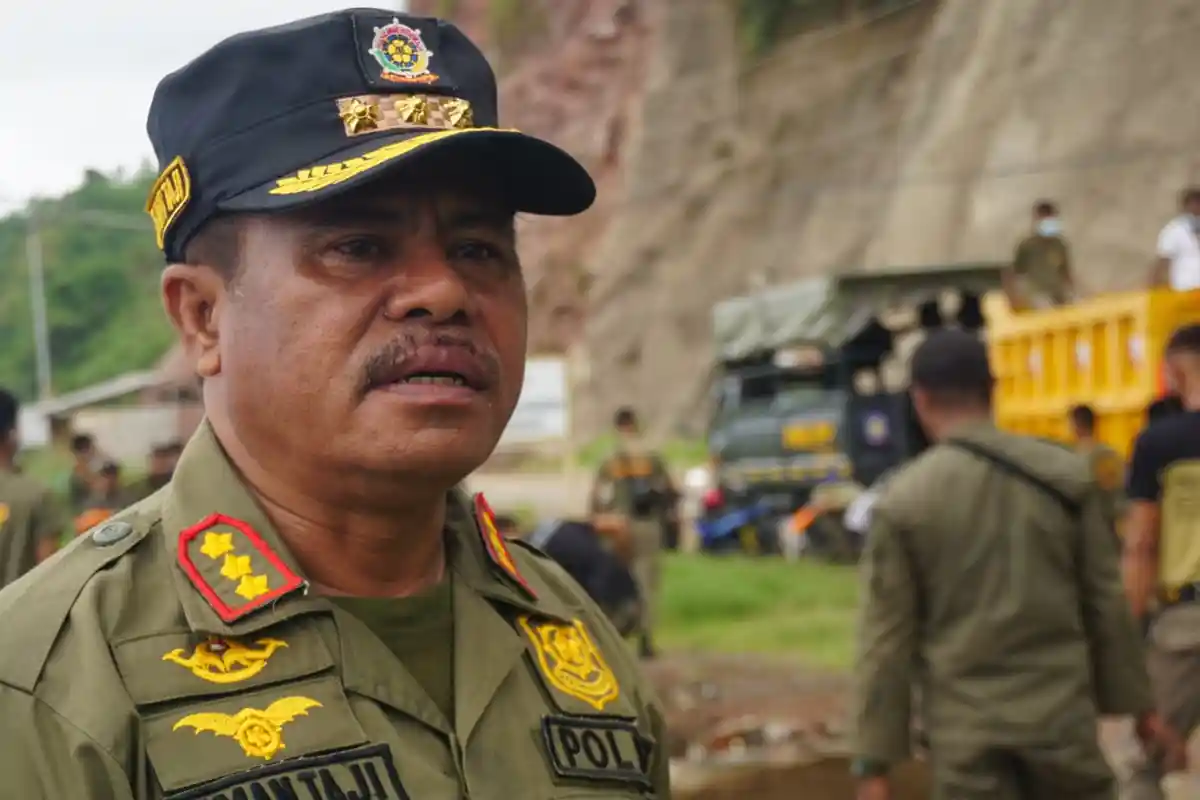 Sat Pol PP Ende Geram, Sebut Siap Angkut Warga yang Buang Sampah Sembarang, Proses Sesuai Perda