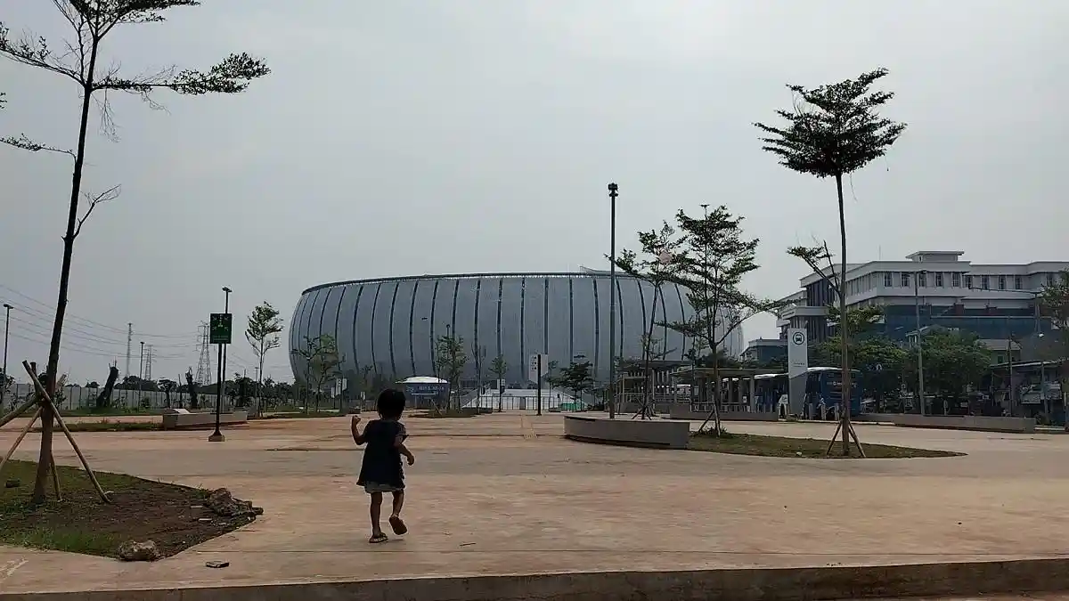 Wisata Jakarta, Megahnya Stadion JIS  yang Punya Kapasitas 82.000 Penonton, Namun Masih Gersang