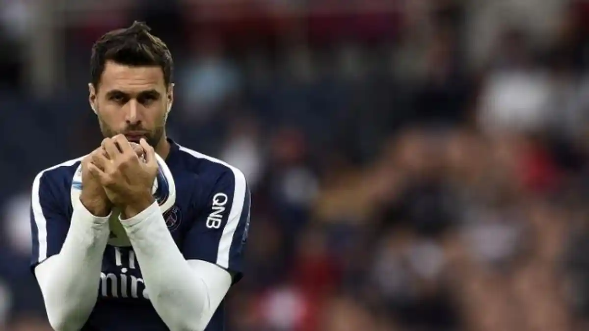 Demi Tampil, Salvatore Sirigu Ikhlas Jadi Pemain Pinjaman