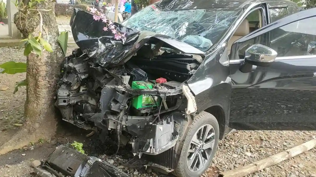 Pelajar Kendarai Expander Tabrak 6 Motor di Wangon Banyumas, Dua Orang Tewas
