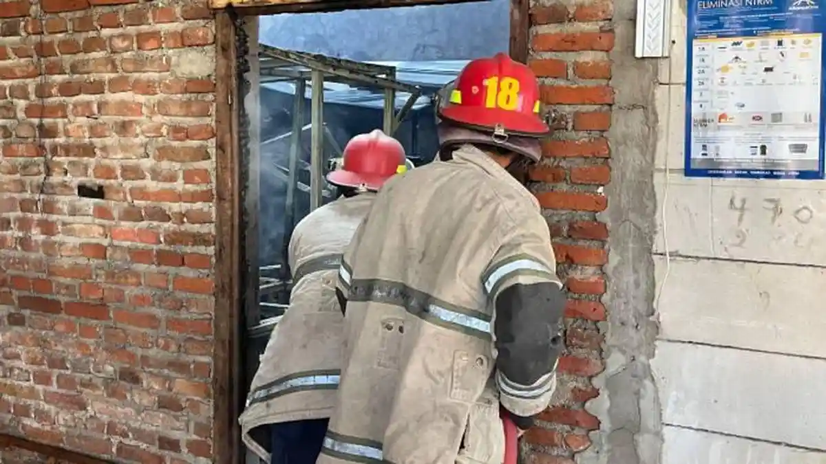 Kerugian Kebakaran Oven di Sikur Ditaksir Capai Rp85 Juta
