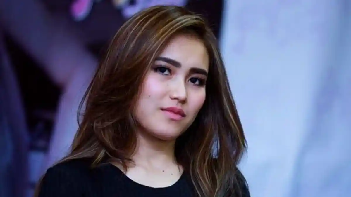 Meski Sedang Sendiri, Farhat Abbas Tolak Pilih Ayu Ting Ting, Ini Alasannya