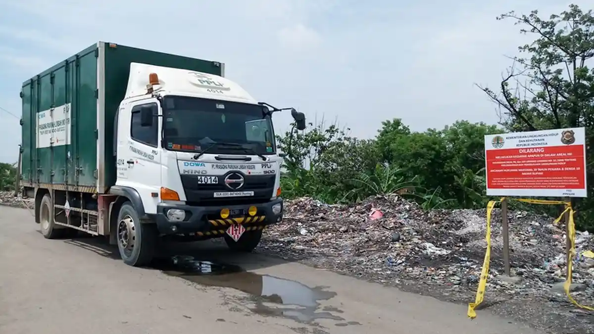 KLHK RI Siapkan Lima Truk untuk Angkut Limbah Medis Panguragan Cirebon