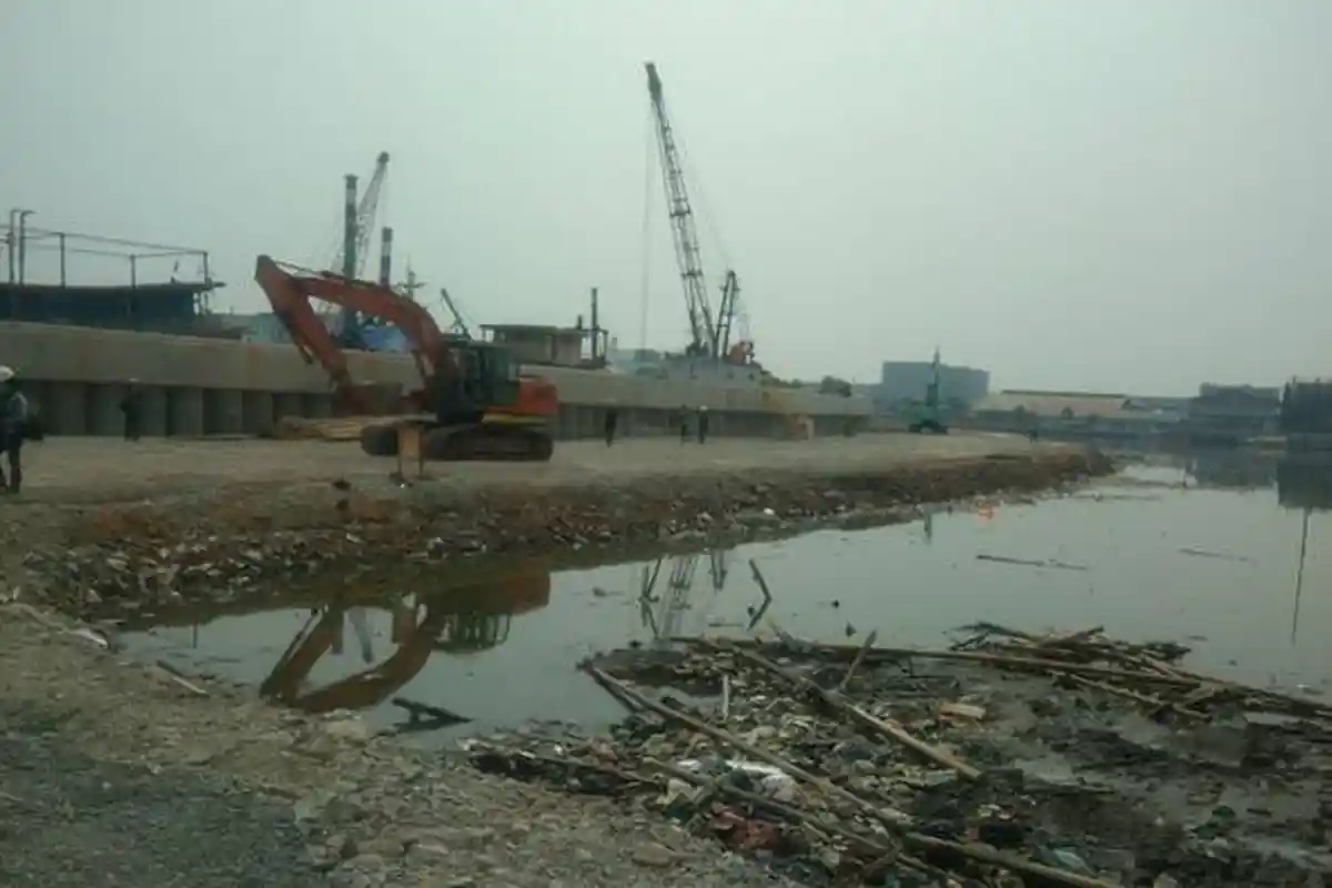 Tanggul Laut Dibangun Bukan Menjadi Alasan karena Ada Dampak Penurunan Muka Tanah