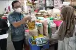 Petugas-dari-Dinas-Koperasi-UKM-dan-Perdagangan-Jembrana-2.jpg