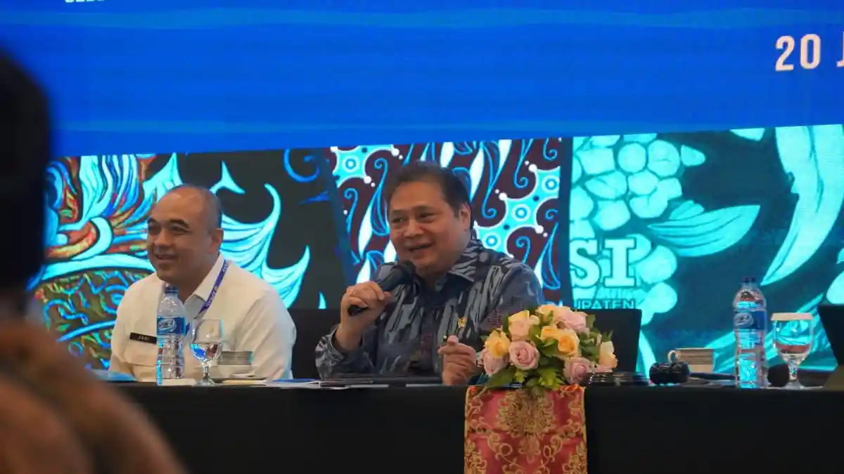 Menko Airlangga: Jalan Anyer-Panarukan Hari Ini Selesai Dibangun oleh Menteri PUPR