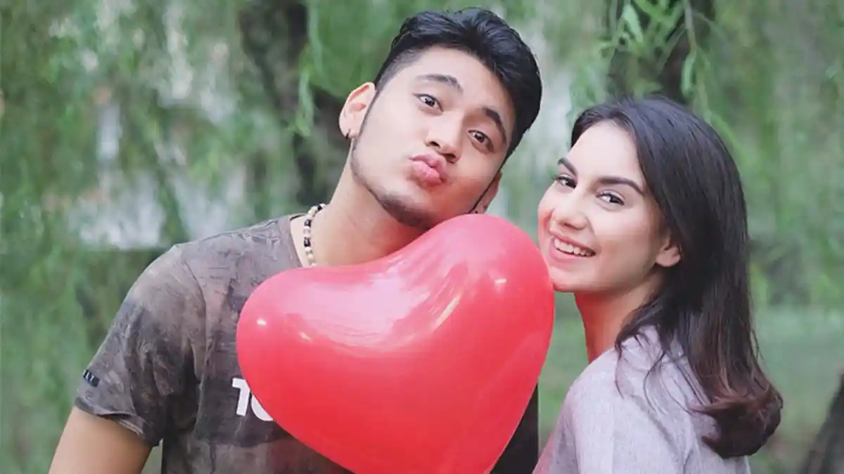 Ditemani Irish Bella, Giorgino Abraham Makan Hewan Kalajengking, Ngeri Banget!