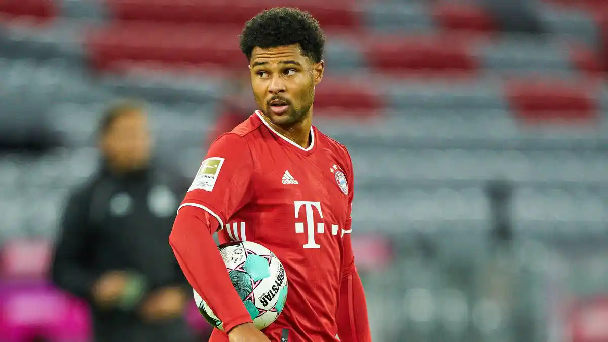 Serge Gnabry Harus Jalani Isolasi Mandiri Selama 10 Hari