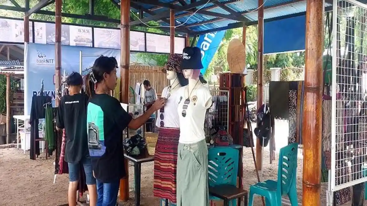 Lipsus - UMKM Pasarkan Produk Lokal Selama Semana Santa 2024