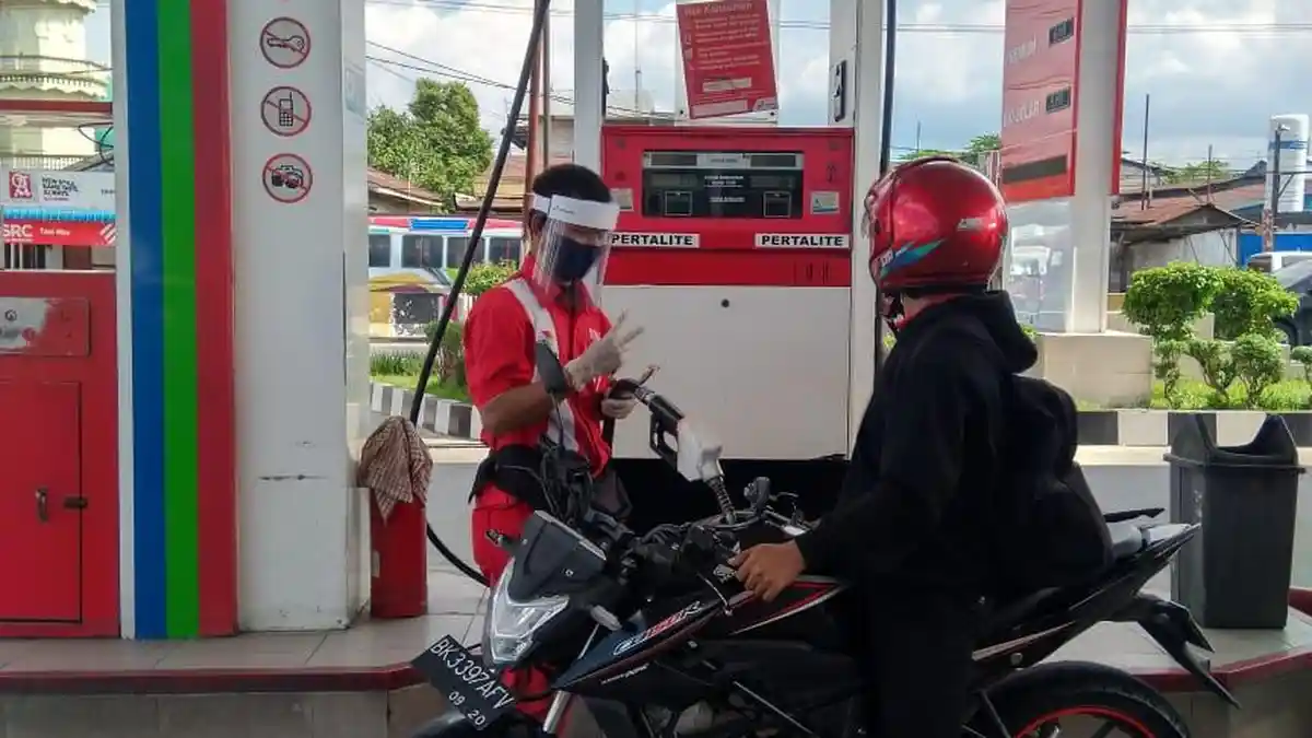Penjualan BBM Turun tapi Pertamina Tetap Tingkatkan Layanan SPBU, Bisa Pesan BBM via Call Center 135