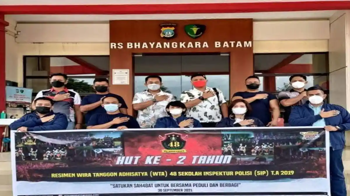 Alumni SIP Polda Kepri Bagikan Paket Sembako dan Gelar Vaksinasi