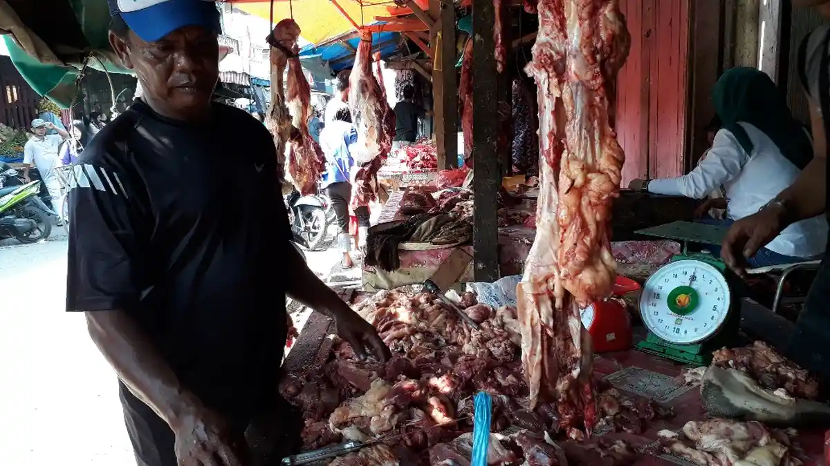 India Lockdown, Pedagang Daging di Kota Jambi Datangkan 200 Sapi dari Lampung untuk Cukupi Stok