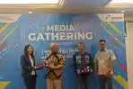Media-and-Stakeholder-Manager-PT-Pertamina-Patra-Niaga-Heppy-Wulandari-kanan-er.jpg